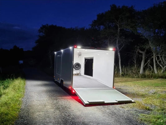 Ledson LED darbo/atbulinės eigos žibintas 24W – kompaktiškas ir galingas