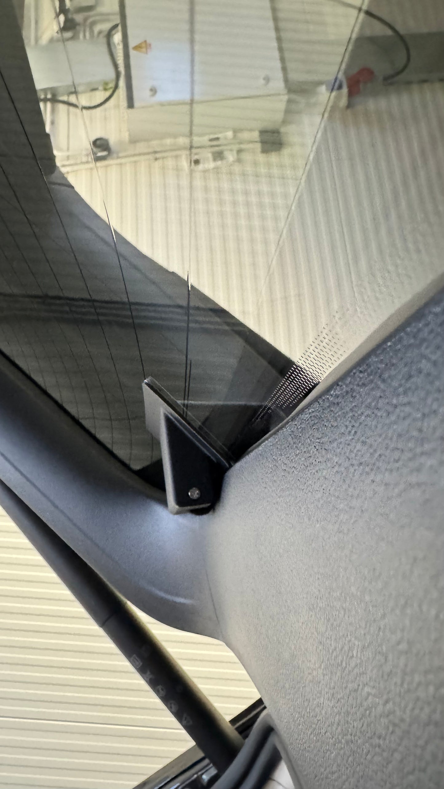 3D-prinditud klaasi kinnitus Purelux Sweeper märgutulele.