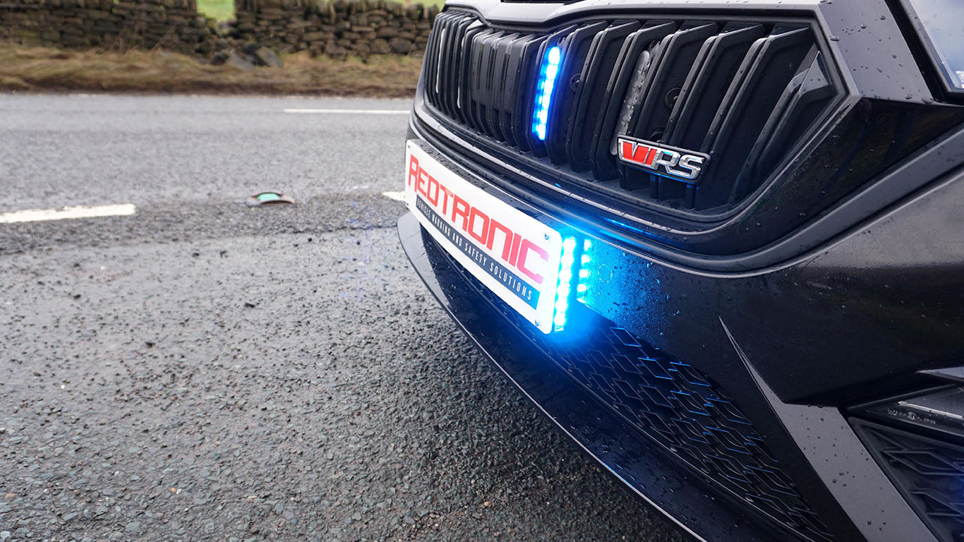 Redtronic Infinity SP2 rekisterikilpi