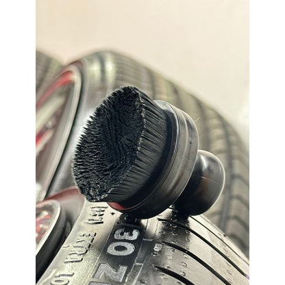 King Carthur Tire Applicator Brush – aplikaatorharjaga rehviläike pealekandmine