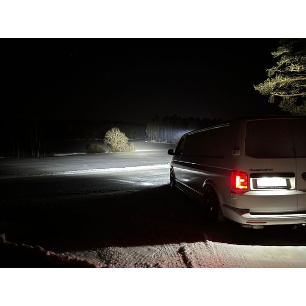Grynasluksnio Pantera Aero S1050 Tolių šviesa