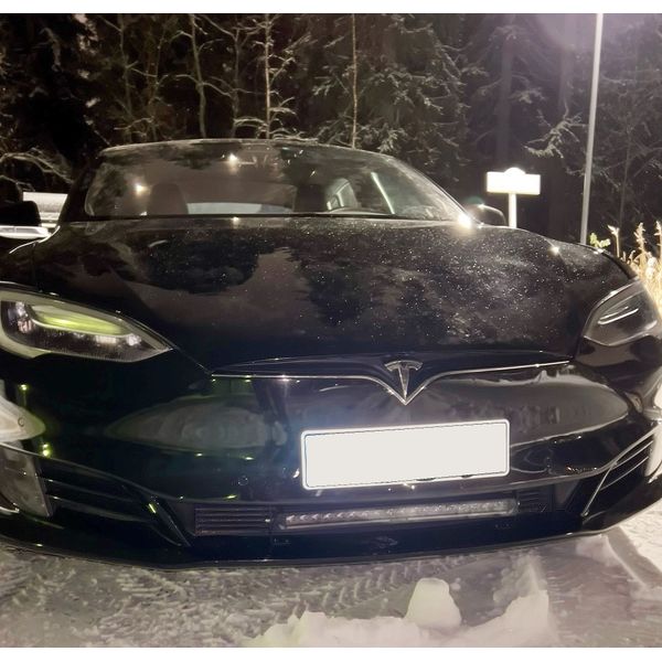Tesla Model S (2016 - )  Panther Aero C540
